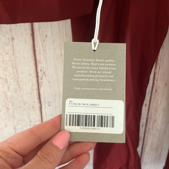 Everlane perform crop and bra set - Picture 2 of 9